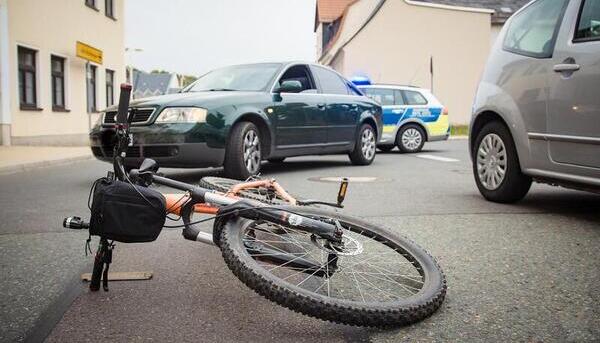 Bike Accident Lawyer Helps Those 